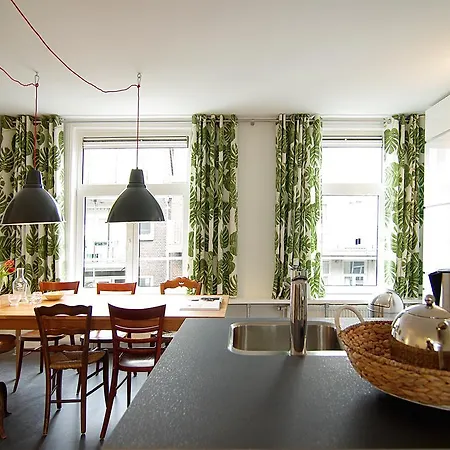 Spacious 3 Bedroom Apt. Pijp Area Amsterdam