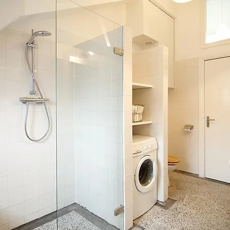 Spacious 3 Bedroom Apt. Pijp Area